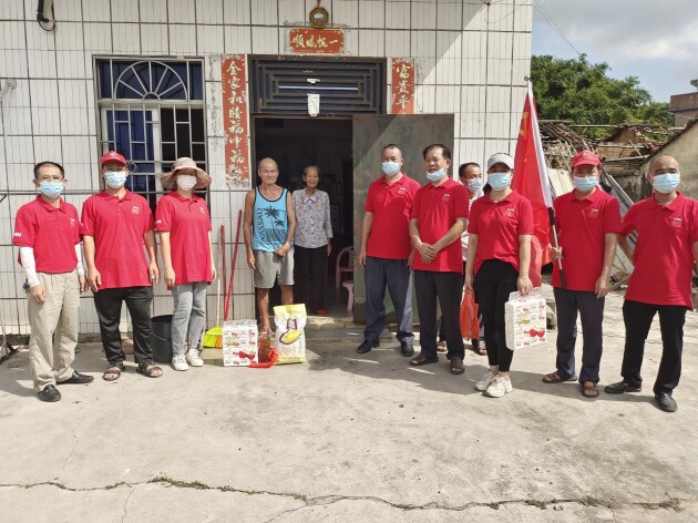 广东惠州：党员带头做公益 热心服务龙岗村民