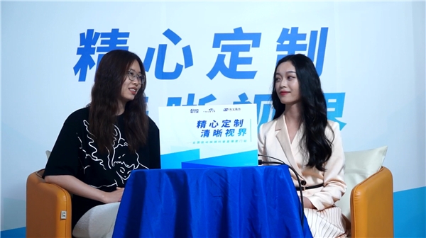 精心定制，清晰视界—全国联动摘镜科普直播厦门站圆满落幕