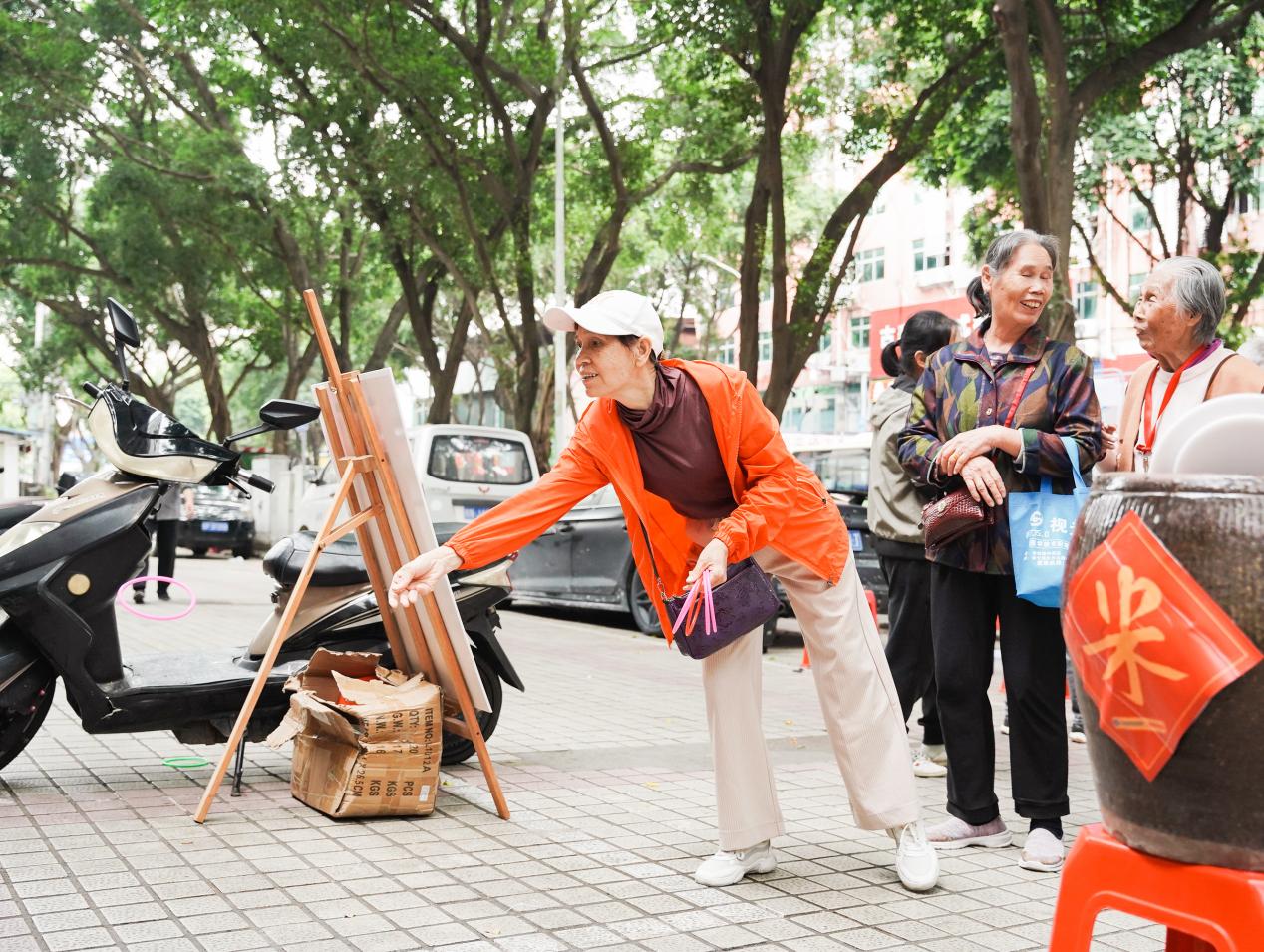 重阳节南宁这家食堂竟然有老人“搭子”局？！“老”有意思了！