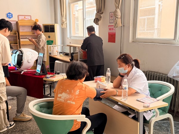 “健康相伴*公益同行”河南站 成都海通药业电建社区健康科普公益活动