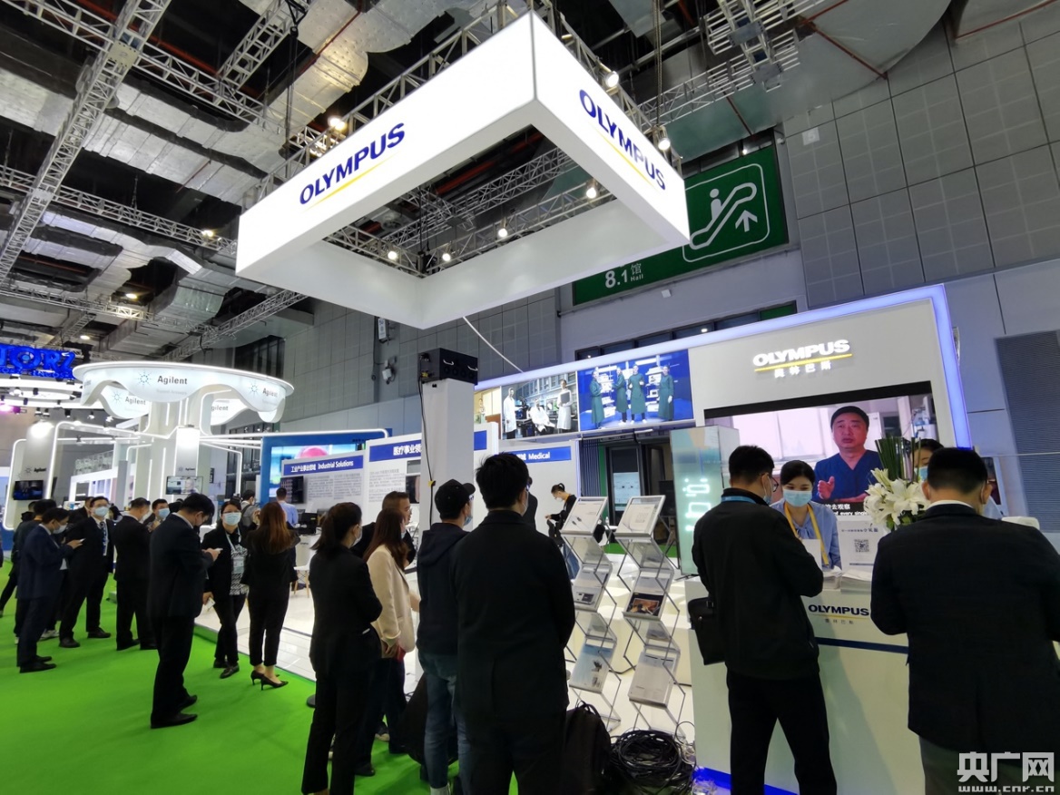 打卡进博会|专访奥林巴斯第一任中国本土女性CEO——杨文蕾