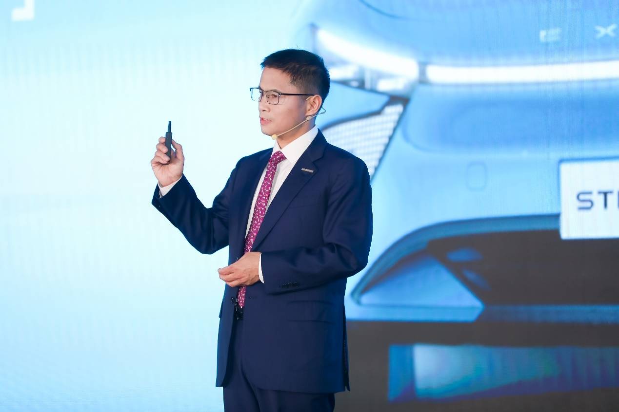 星纪元ES智能化豹变，星途携手科大讯飞带来世界级汽车新标杆