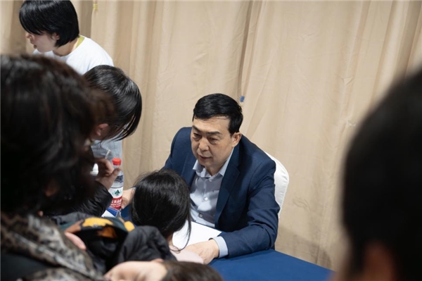 温暖冬日，成都小耳家庭迎来新的希望