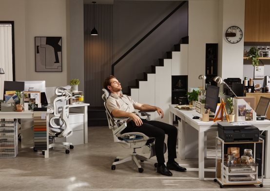 PUREFAITH 电动微动力人体工学椅全球开创者