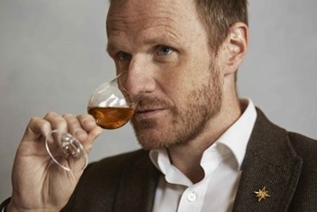 苏格登《丰愉臻享系列》桶装原酒限量版 42年单一麦芽威士忌 全球发布