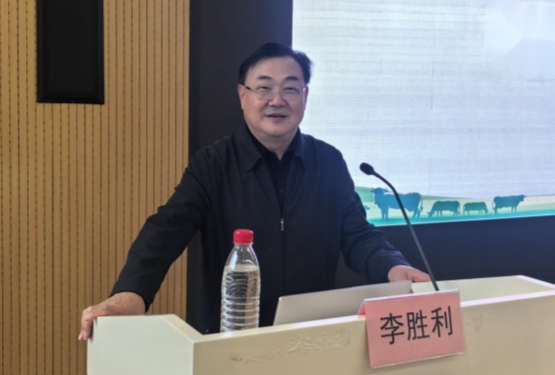 培育奶业“新脊梁”！蒙牛携手国家奶牛产业技术体系举办“牧场接班人”研修班