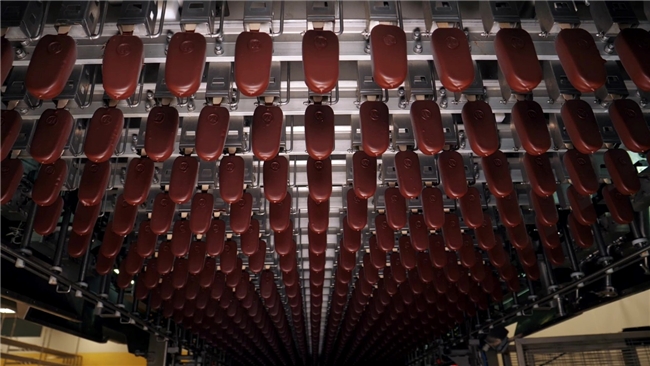 走进梦龙“灯塔工厂”:探秘冰淇淋高质量“智造”之路 走进梦龙“灯塔工厂”:探秘冰淇淋高质量“智造”之路