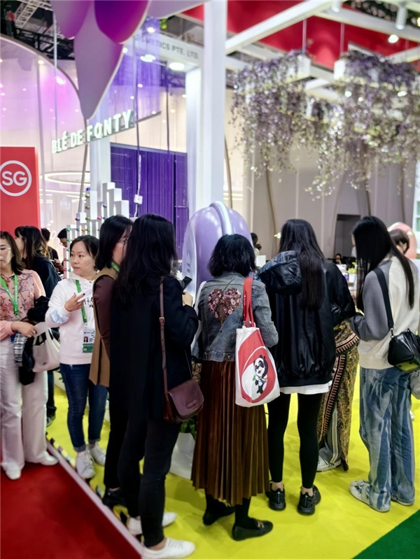 六届进博会“全勤生”——枫缇邀您共赴东方之约，美美与共！