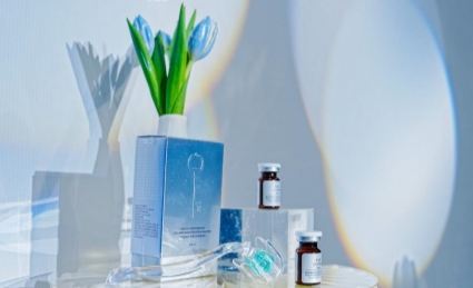 北京卓彦丽格获得“伊肤泉胶原小17”官方授牌机构