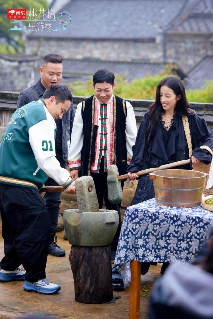 《桃花坞出游季》圆满收官，欢笑中探索合作新模式