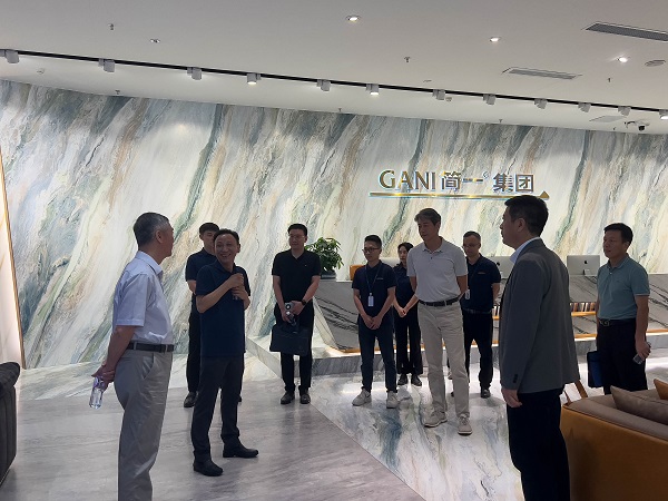 首个中国建筑陶瓷行业数字化成品交付创新示范平台落户简一